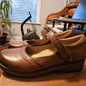 Earth Brown Mary Jane Flats